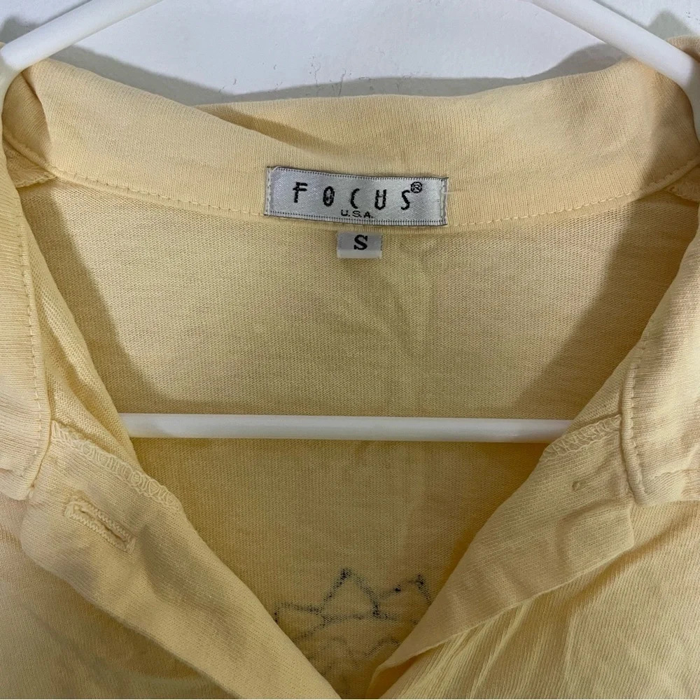 Vintage Women’s Baby Yellow Button Down Beachy Blouse Size Small - Picture 3 of 6